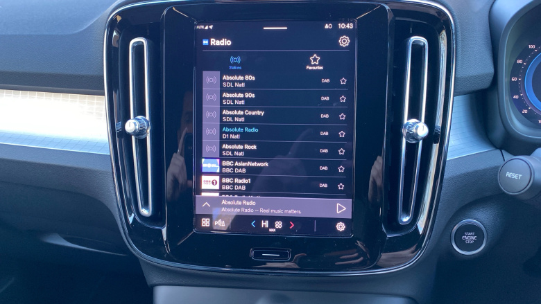 Volvo XC40 2.0 B3P Core 5dr Auto Petrol Estate